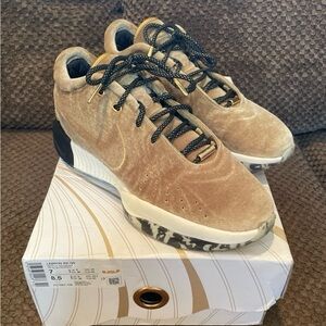 Nike LeBron 18 Low Tan and Black Sneakers